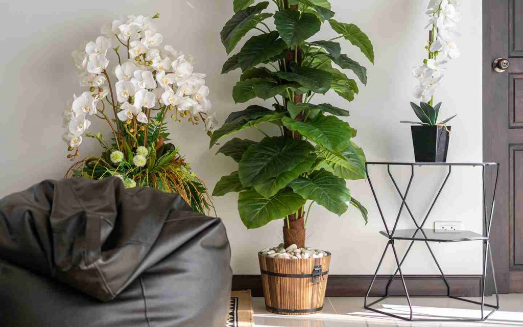 Best Practices for Using Fake Flowers in Home Design